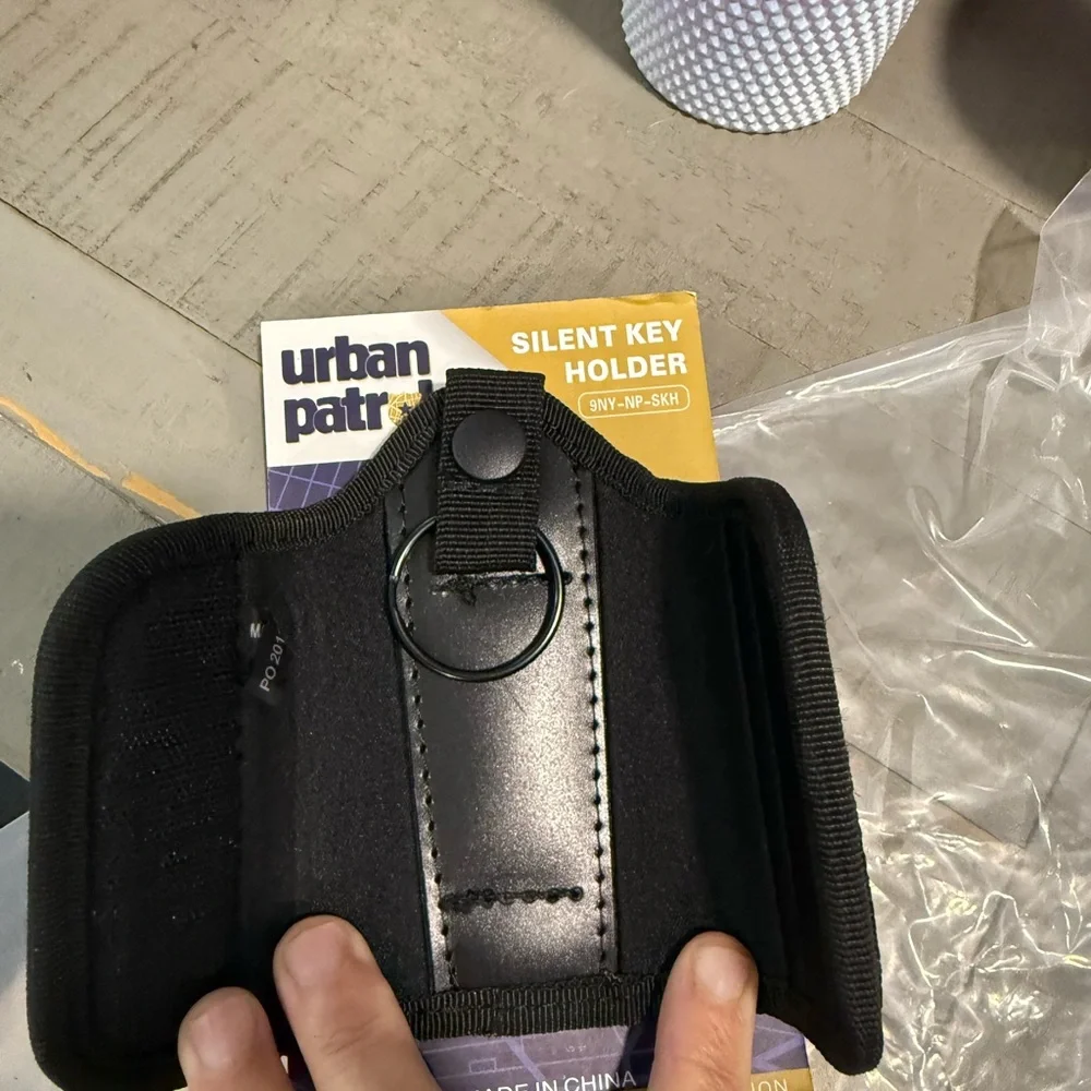 Black Silent Key Holder
